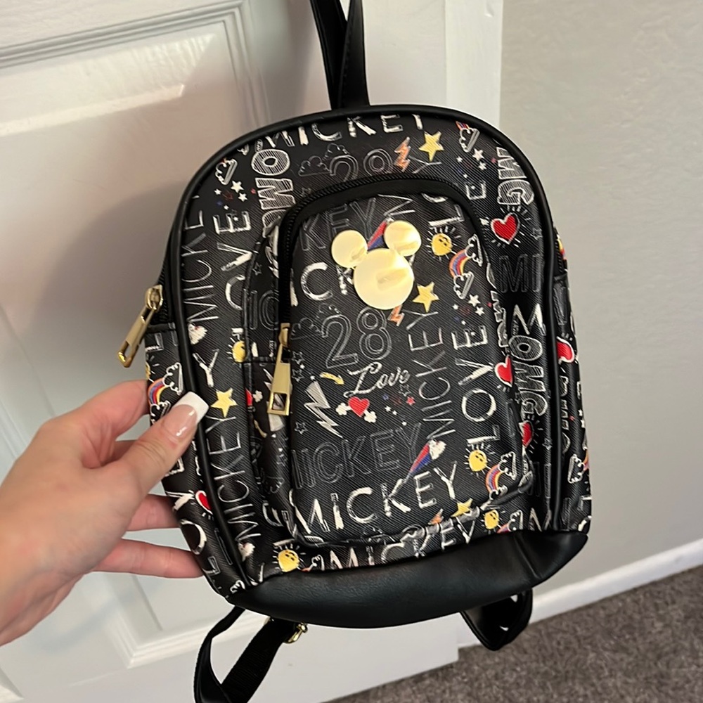 Disney mini backpack 🎒